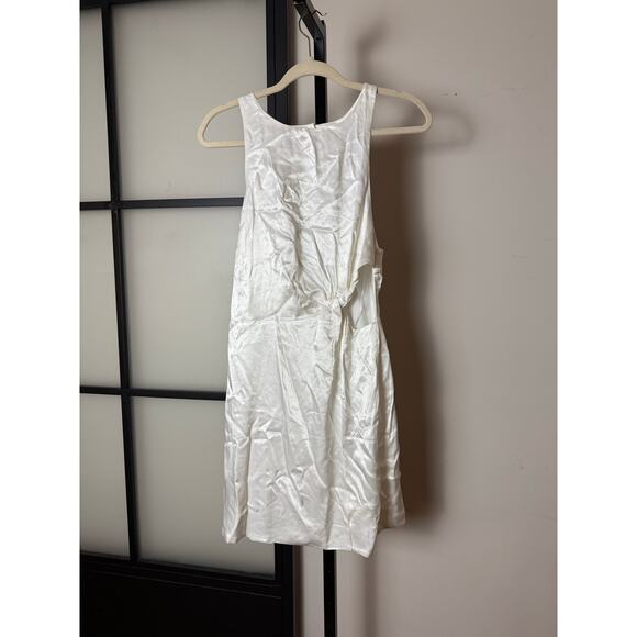 NWT For Love and Lemons Lucy Mini Dress in White Size Large - Picture 2 of 8